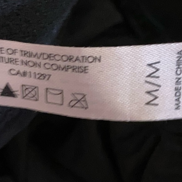 La Vie en Rose Sexy Slinky Black Nightie Size MEDIUM - Picture 11 of 11